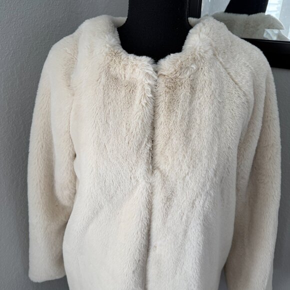 POPSUGAR Ivory Cream Plush Faux Fur Oversized Coat XS - Picture 10 of 16